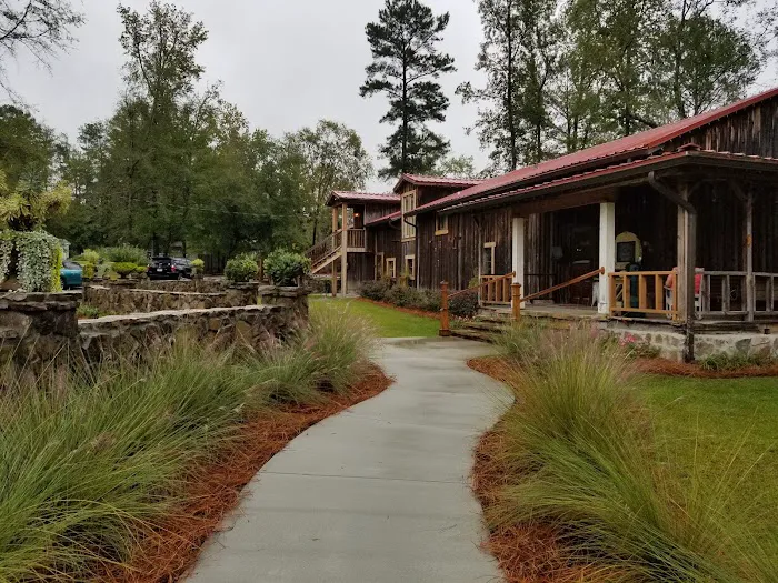 Lake Pines RV Park & Campground Picture 10