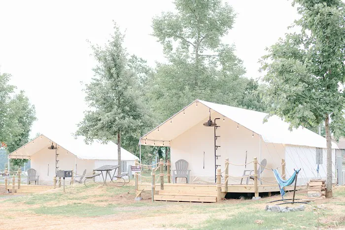 Timberline Glamping at Lake Guntersville Picture 6