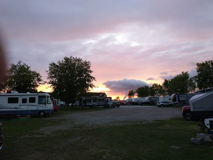 Soo Locks Campground Picture 6