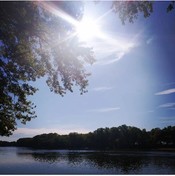 Rivers Edge Resort Picture 1