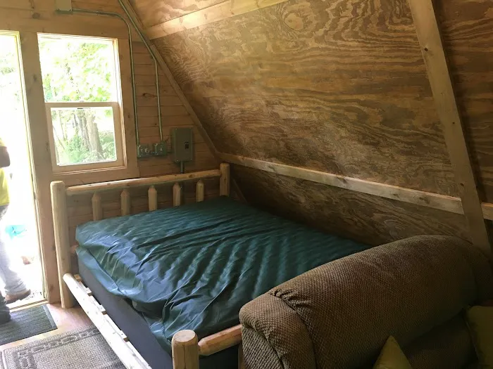 Glacier Hills Rustic Lakefront Cabins Picture 10