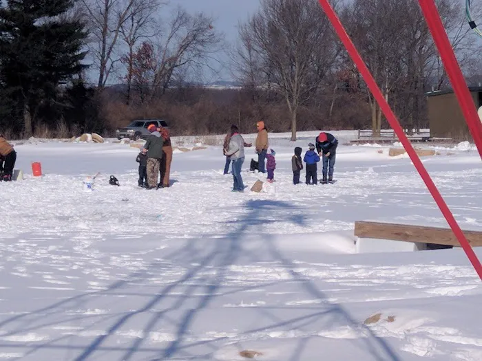 Trader's Bar and Grill Island Campground Picture 1