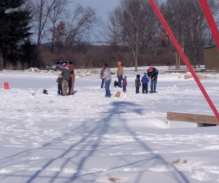 Trader's Bar and Grill Island Campground