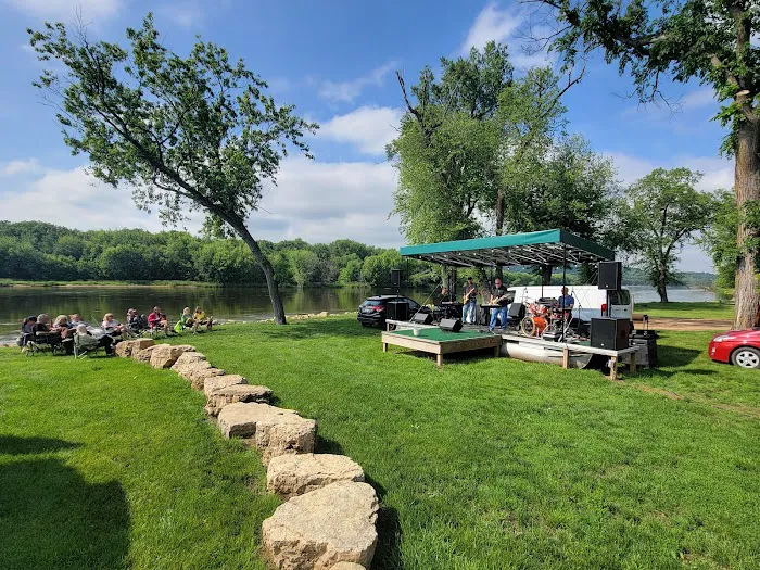 Trader's Island Campground Picture 6