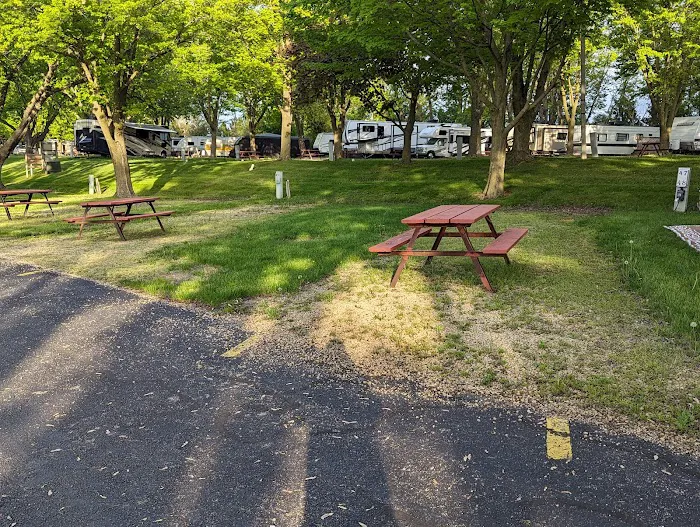 Palace Campground Picture 2