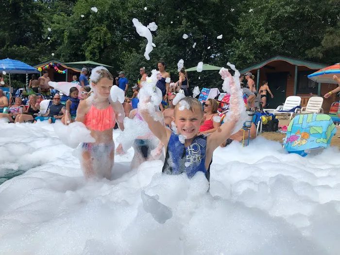 Smokey Hollow Campground Picture 5