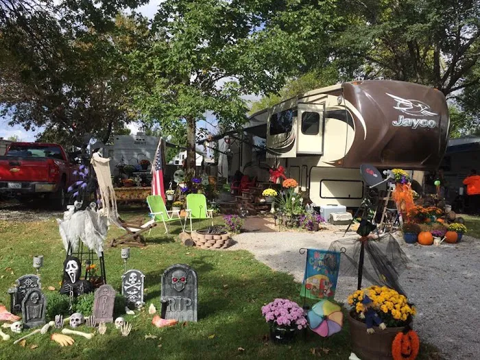 Shady Lakes RV Resort Picture 4