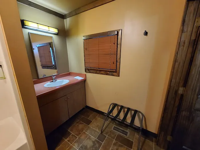 Standard Cabins Picture 3
