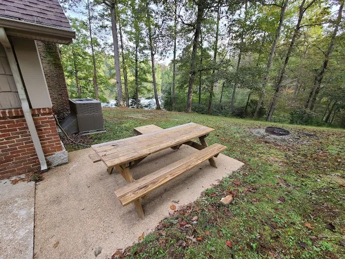 Standard Cabins Picture 6