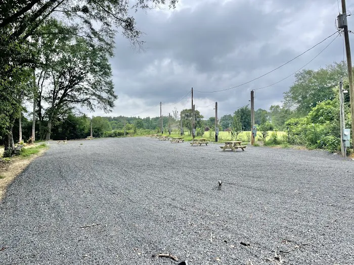 Lilypad RV and Tiny House Park Picture 7