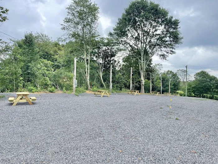 Lilypad RV and Tiny House Park Picture 5