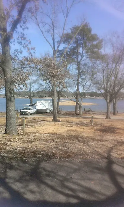 General Lee Marina & Campground Picture 8