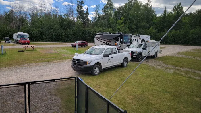 RiverView Park and Campground Picture 4