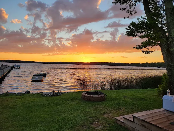 Lilly's on the Lake Resort Picture 4