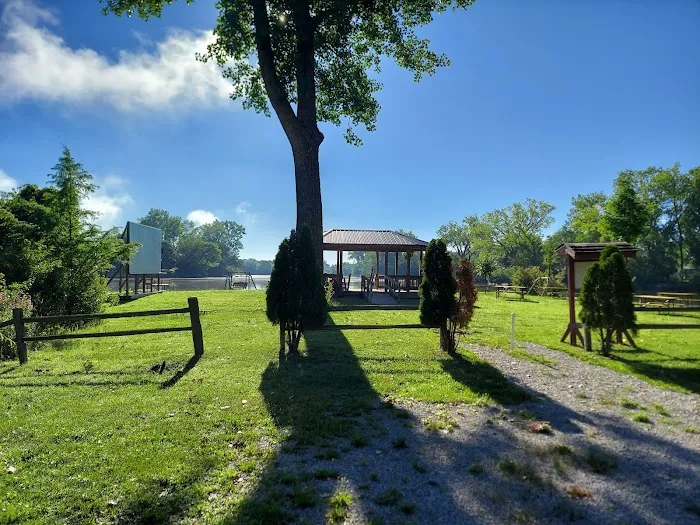 Camelot Campground Quad Cities Picture 7