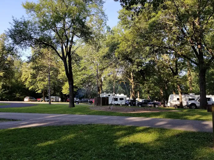 Pine Grove Campground Picture 3