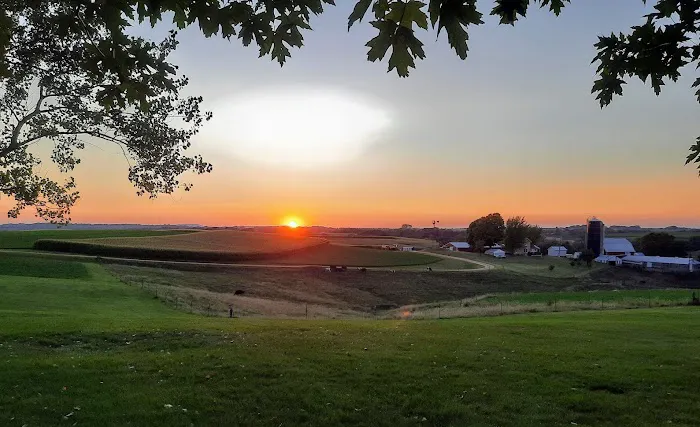 Rustic Barn Campground & RV Park Picture 1