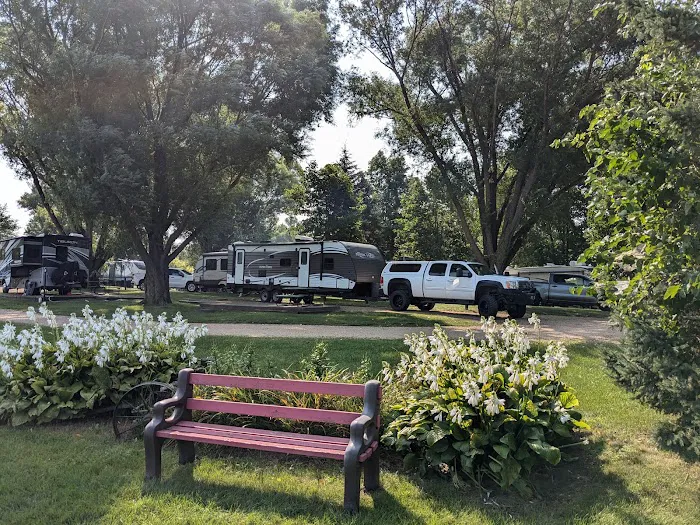 Rustic Barn Campground & RV Park Picture 6