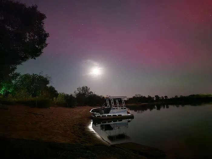 Buddy's River Resort Picture 2