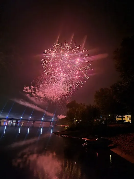 Buddy's River Resort Picture 4