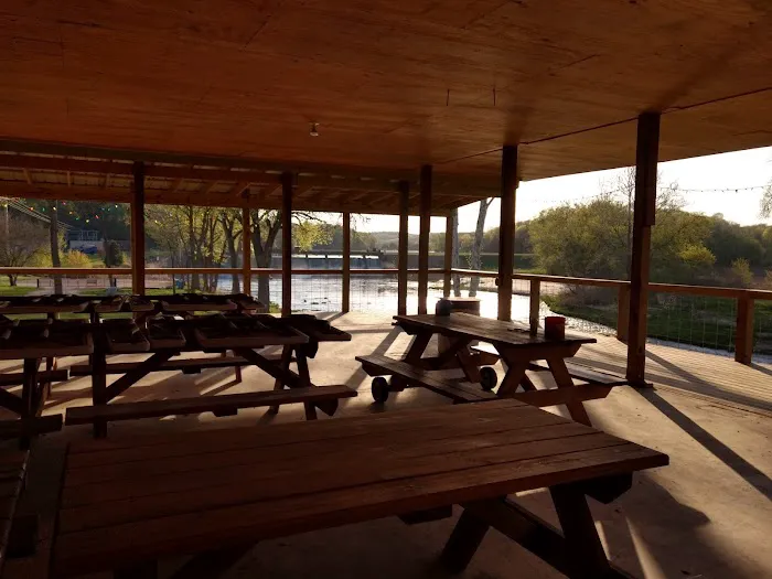 Lakehurst Riverside Campgrounds Picture 8