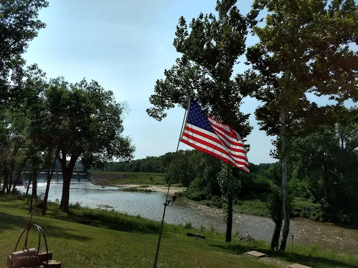 Lakehurst Riverside Campgrounds Picture 9