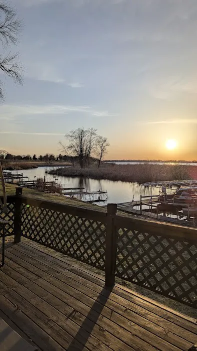 Trailer Island Campground Picture 4