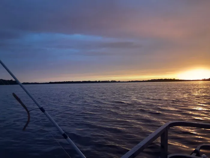 Trailer Island Campground Picture 3