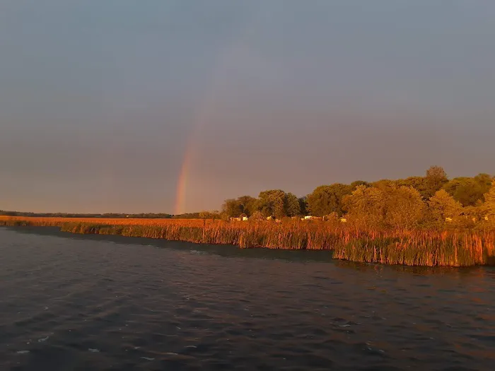Trailer Island Campground Picture 9