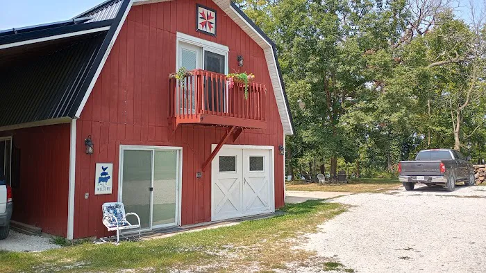 The Lake Linda Barn Picture 2