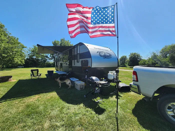 Hidden Lake Picture 6