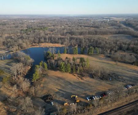 Lakehouse Resort & Event Center LLC