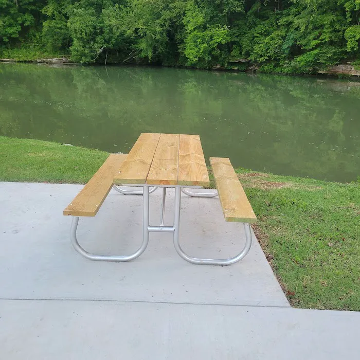 Creekside Camp Picture 3