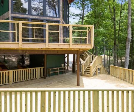 The Camp @ Smith Lake Treehouse
