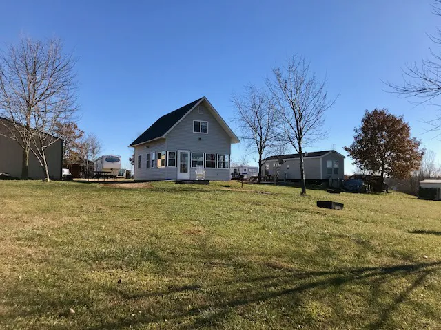 Whitetail Bluff Campground Picture 6