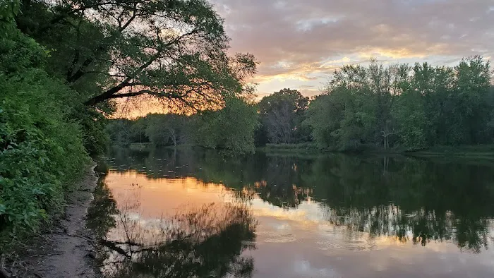 Avoca Lakeside Park & Campground Picture 1