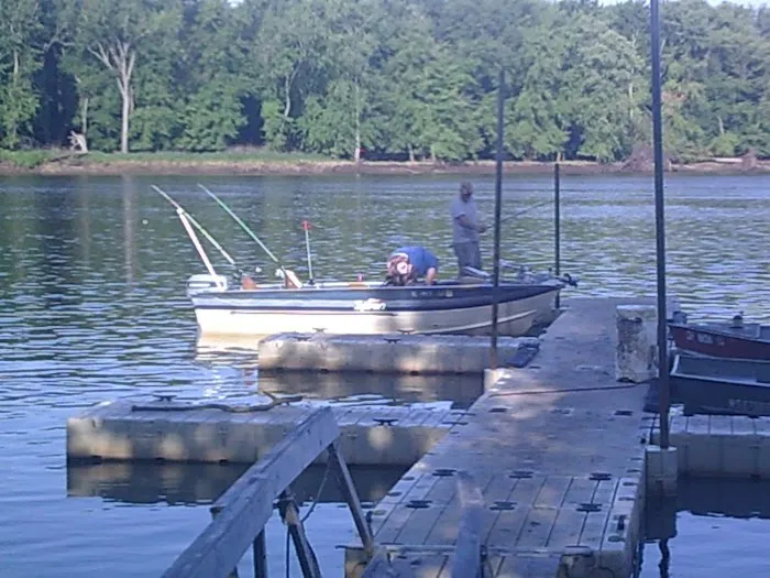 Schleicher's Landing Picture 4