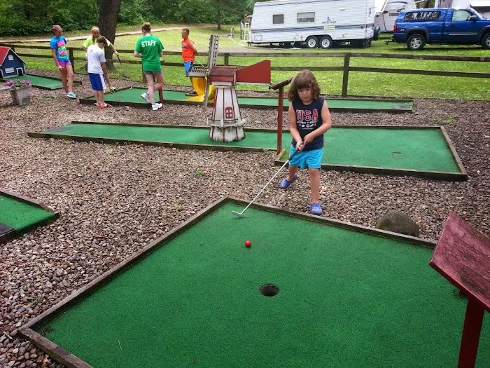 Grand Valley Campground Picture 10