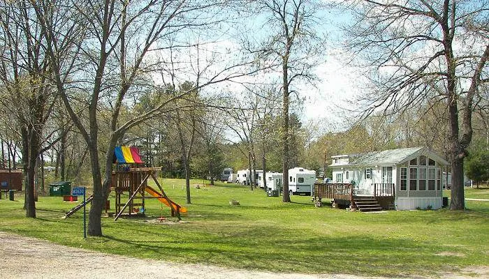Sunrise Resort Campground Picture 4