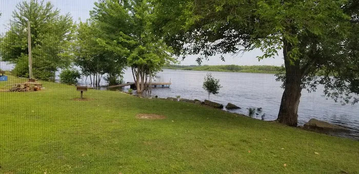 Edge Of The River Resort Picture 6