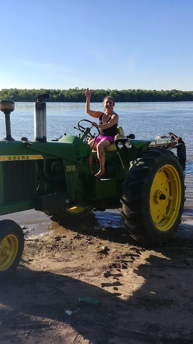 Edge Of The River Resort Picture 10