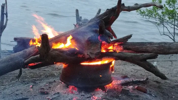 Edge Of The River Resort Picture 9