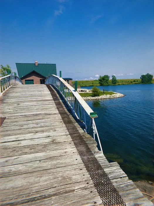 Swan Lake Lodge Picture 1
