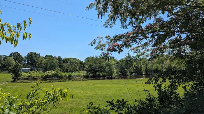 B & J Campground and RV Park Picture 3