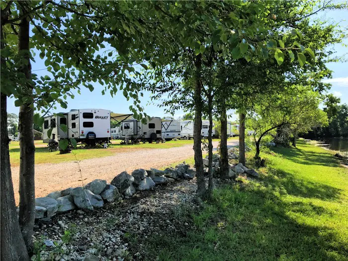 The Backyard RV Resort Picture 3