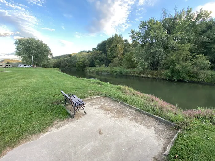 Viola Banker Park & Campground Picture 3