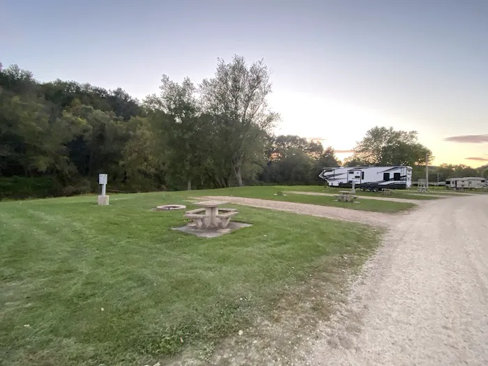 Viola Banker Park & Campground Picture 9