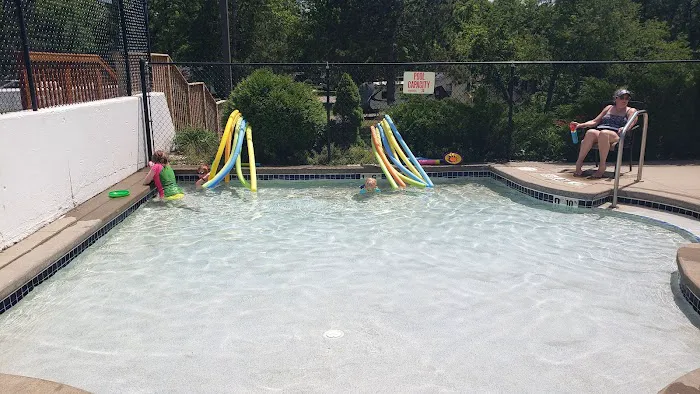 Camp Delton Club Picture 8