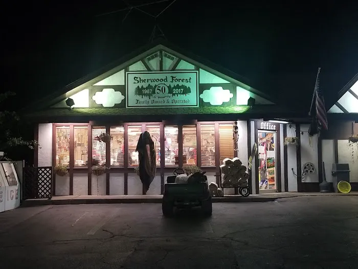 Sherwood Forest Camping & RV Park Picture 6