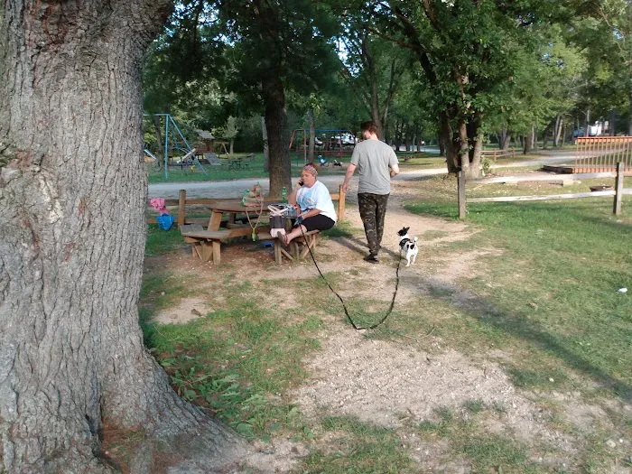 Sherwood Forest Camping & RV Park Picture 7